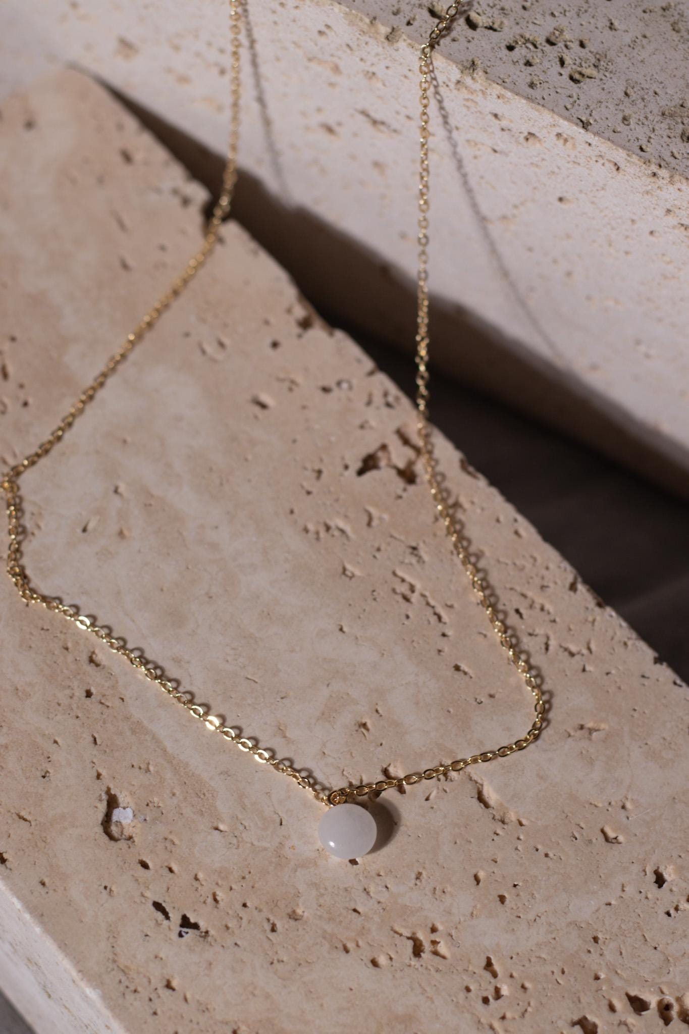 GoodLoverz Filigrane Nature Collection Kette mit Milchquarz II Anhänger