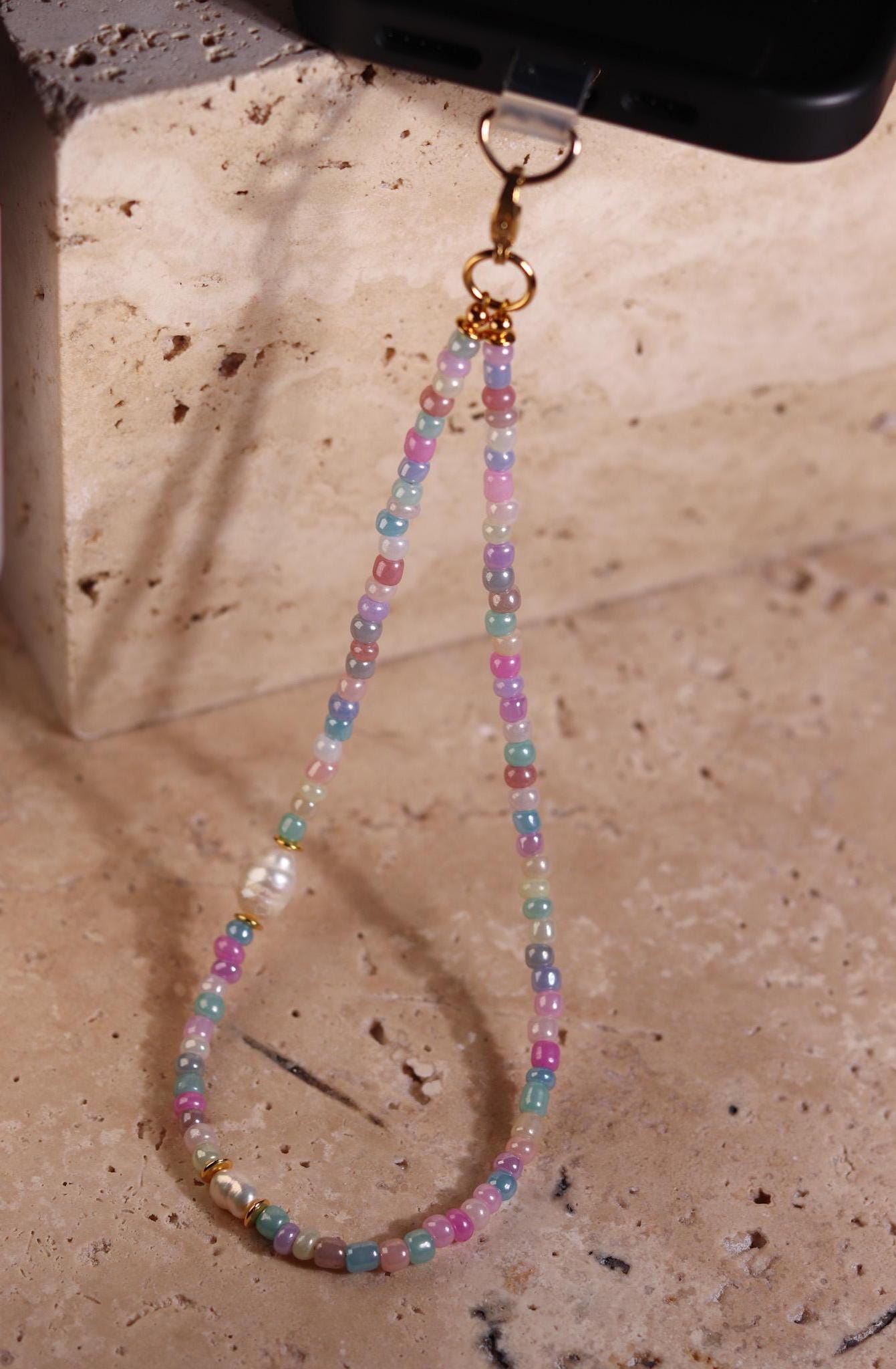 GoodLoverz Cotton Candy Handykette mit Süßwasserperlen