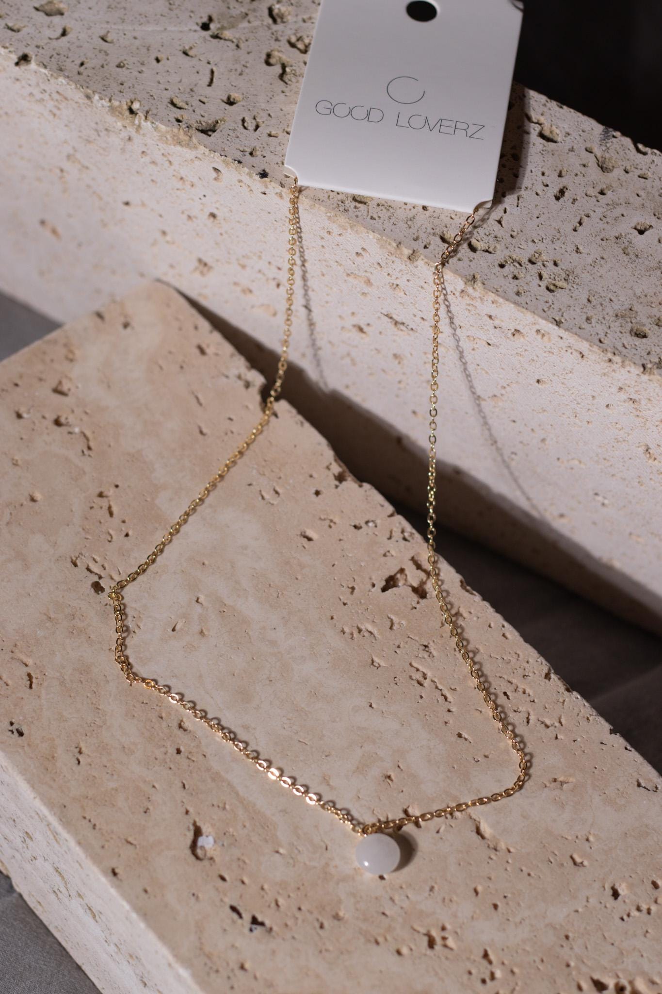 GoodLoverz Filigrane Nature Collection Kette mit Milchquarz II Anhänger