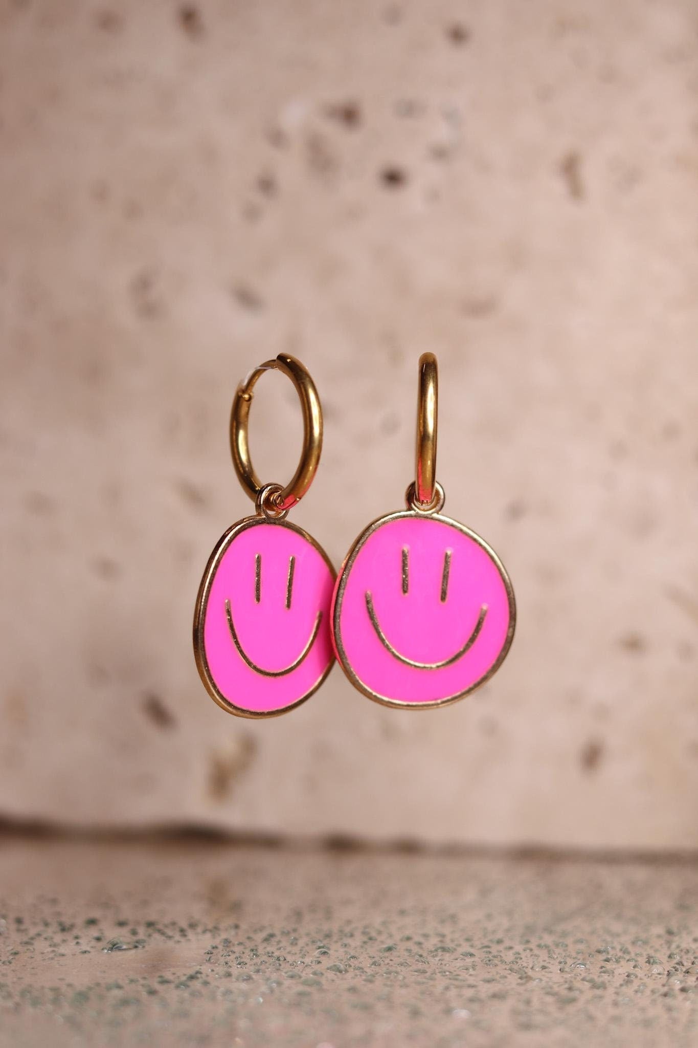 GoodLoverz Happy Face Collection Smiley Creolen 14k vergoldet small