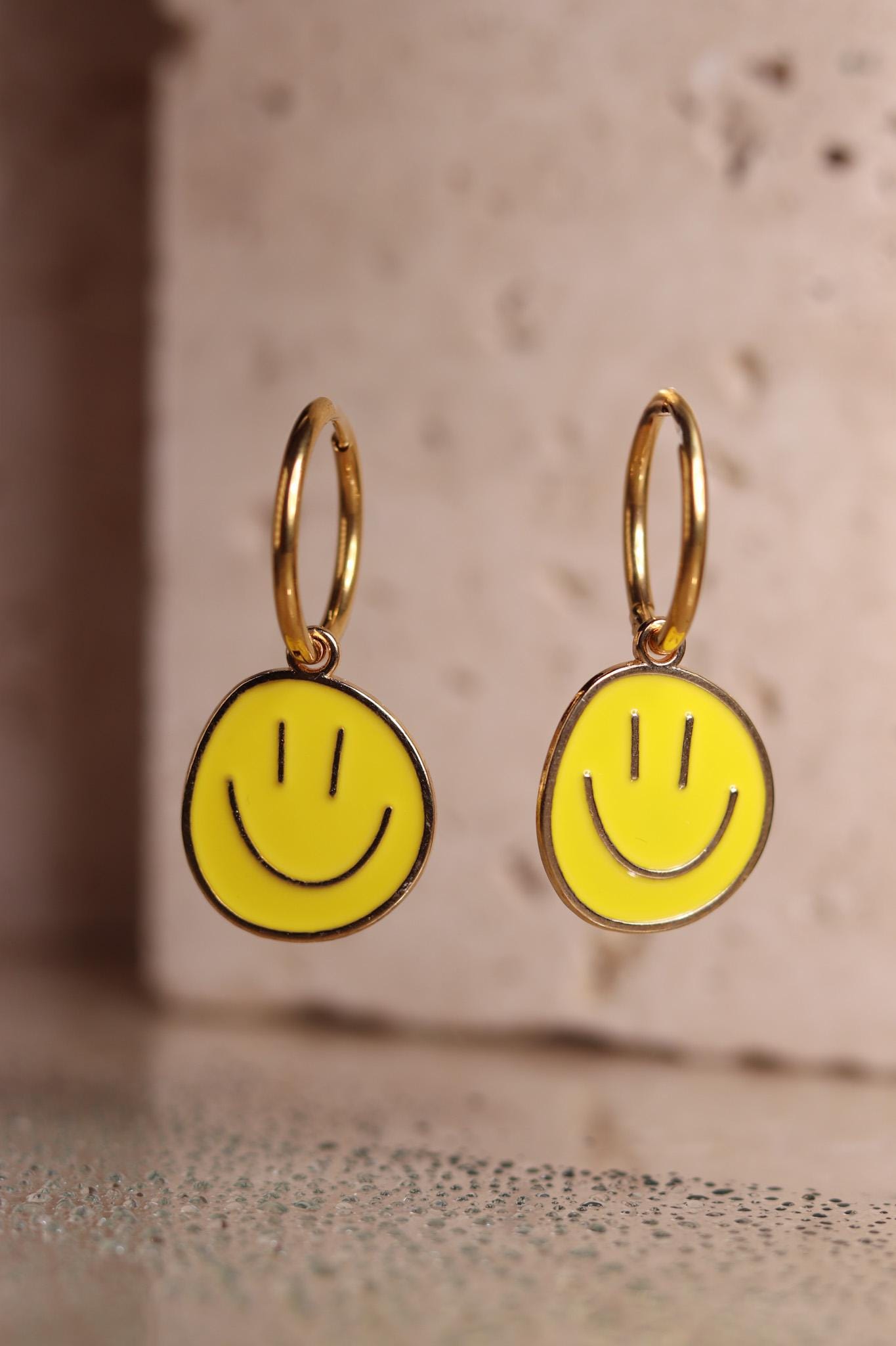 GoodLoverz Happy Face Collection Smiley Creolen 14k vergoldet