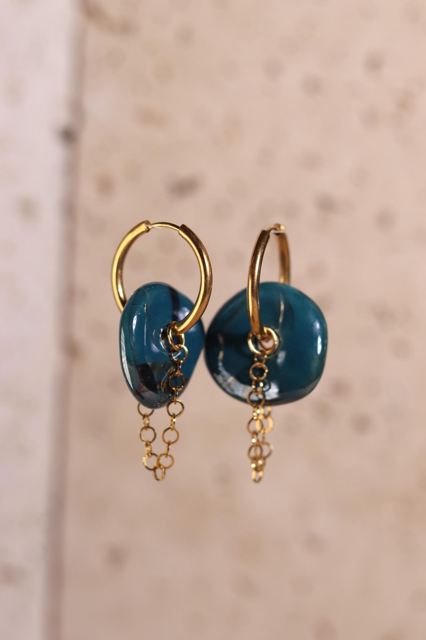 GoodLoverz Keramik Detail Creolen 14 k vergoldet