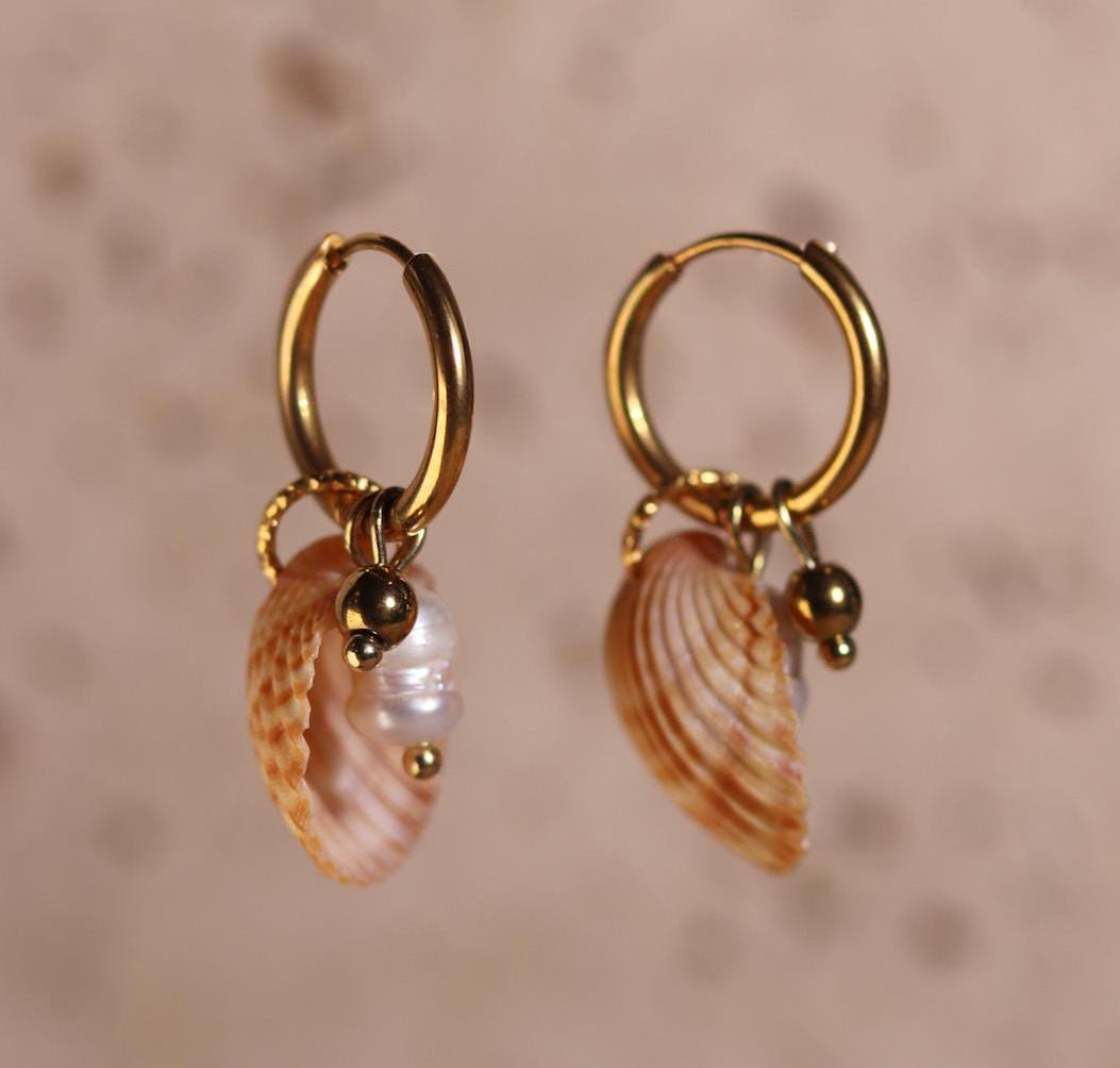 GoodLoverz LOVE OF SEA Collection Muschel Creolen 14k vergoldet