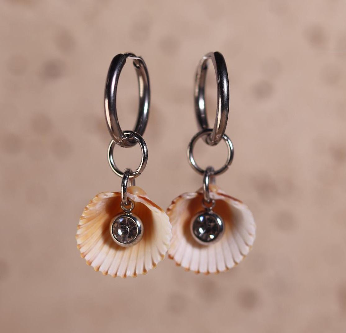 GoodLoverz LOVE OF SEA Collection Muschel Creolen in silber