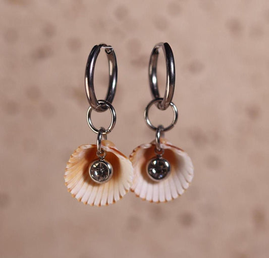 GoodLoverz LOVE OF SEA Collection Muschel Creolen in silber