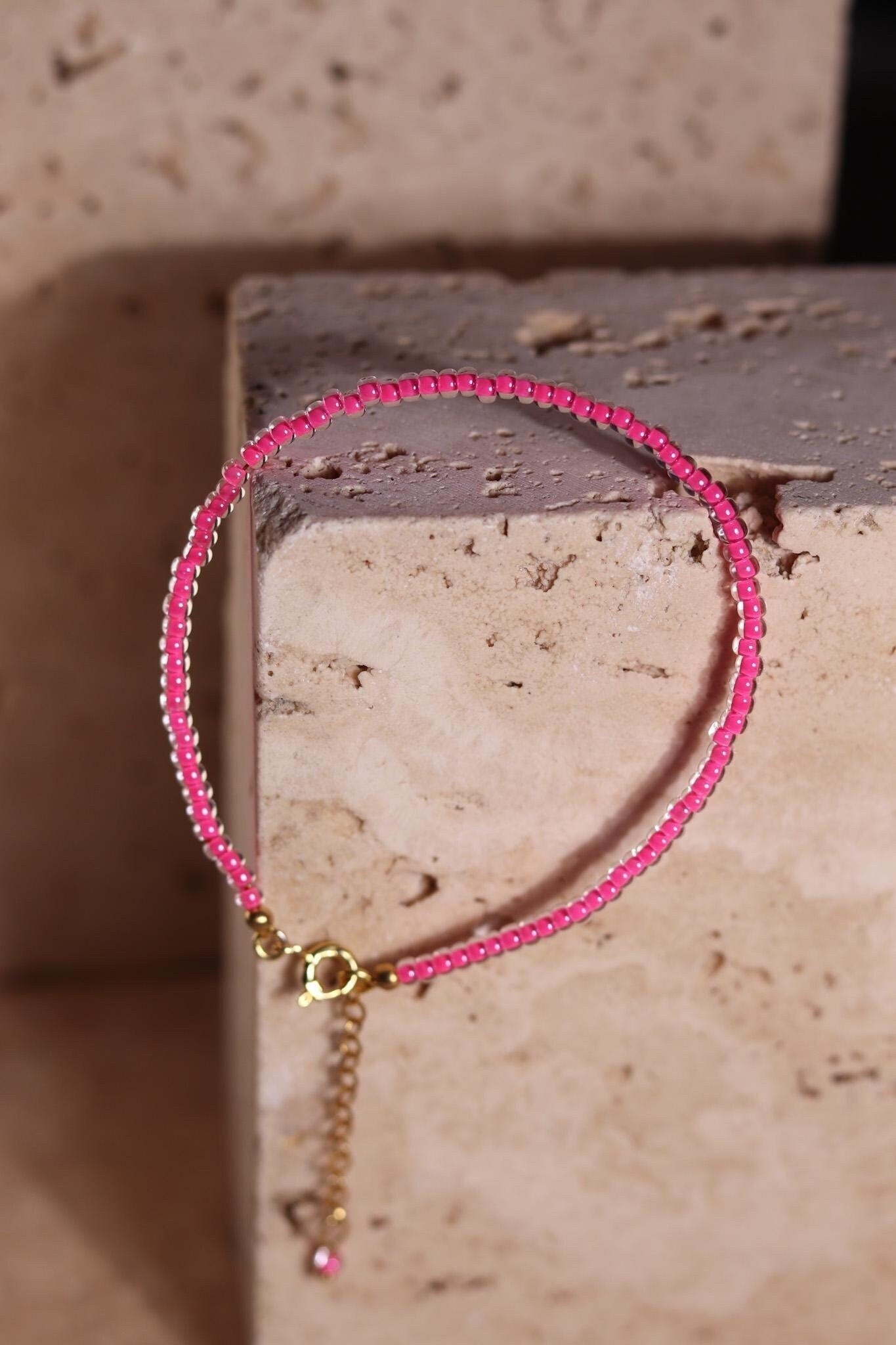 GoodLoverz Perlenarmband Pink Neon