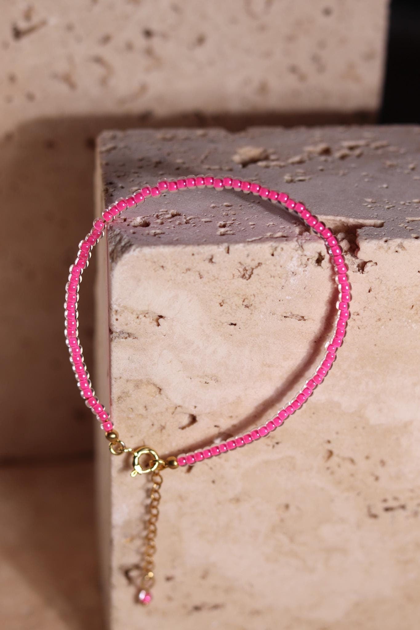 GoodLoverz Perlenarmband Pink Neon