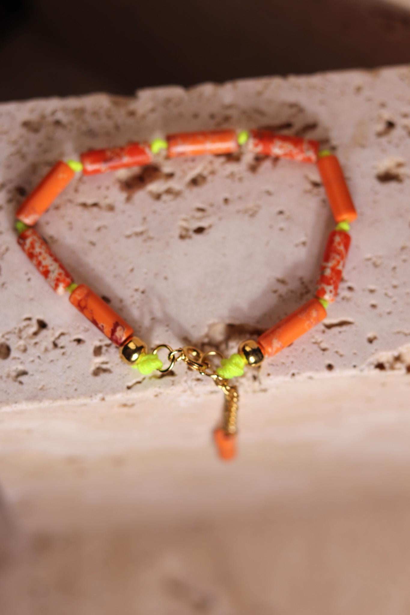 GoodLoverz Neon Dalmatinisches Jaspis Perlenarmband