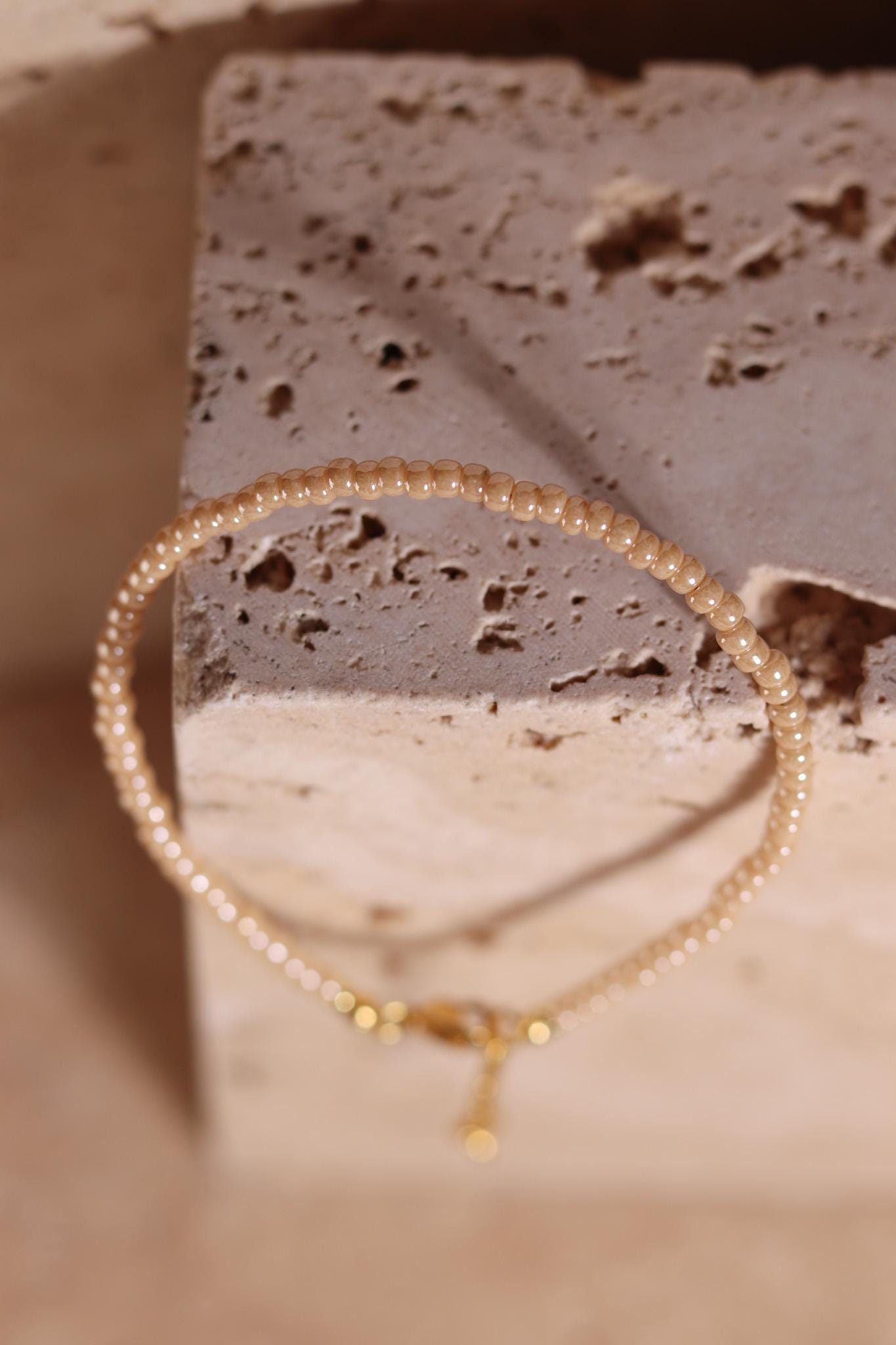 GoodLoverz Perlenarmband Nude Glow Caramel